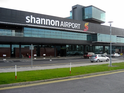 Shannon-airport-building (2008) | Wikimedia Commons 