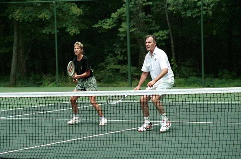 George Bush & Chris Evert playing tennis at Camp David (1990) US federal Government | Wikimedia Commons