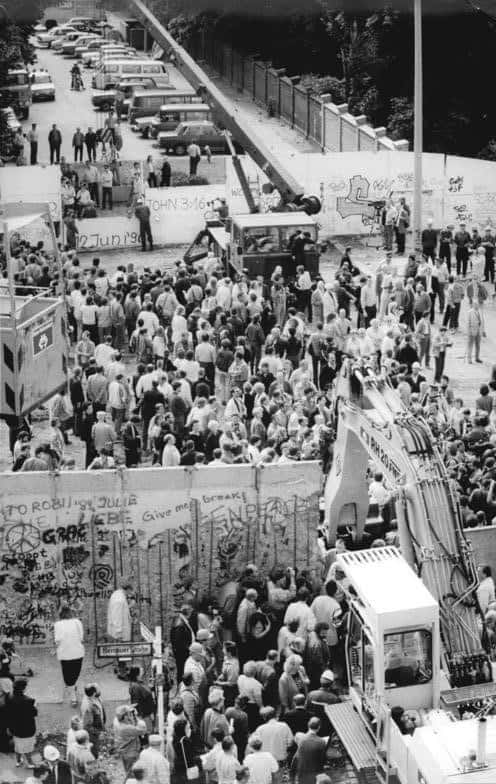 The Fall of the Berlin Wall (13 June 1990) | Reiche Hartmut | German Federal Archives