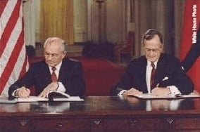 President George H.W. Bush and President Mikhail Gorbachev sign the START Treaty (31 July 1991) United States Department of State