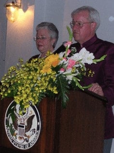 Ambassador Johnson and wife Kathleen Johnson at a dinner event while hosting a reunion for Thailand 3 group (2003) | Friends of Thailand