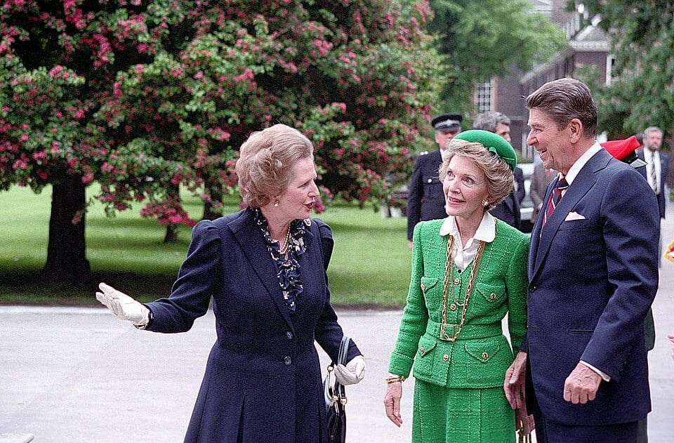 President Reagan, Nancy Reagan with Margaret Thatcher during their trip to the United Kingdom and their welcoming ceremony at Kensington Palace, London. NARA