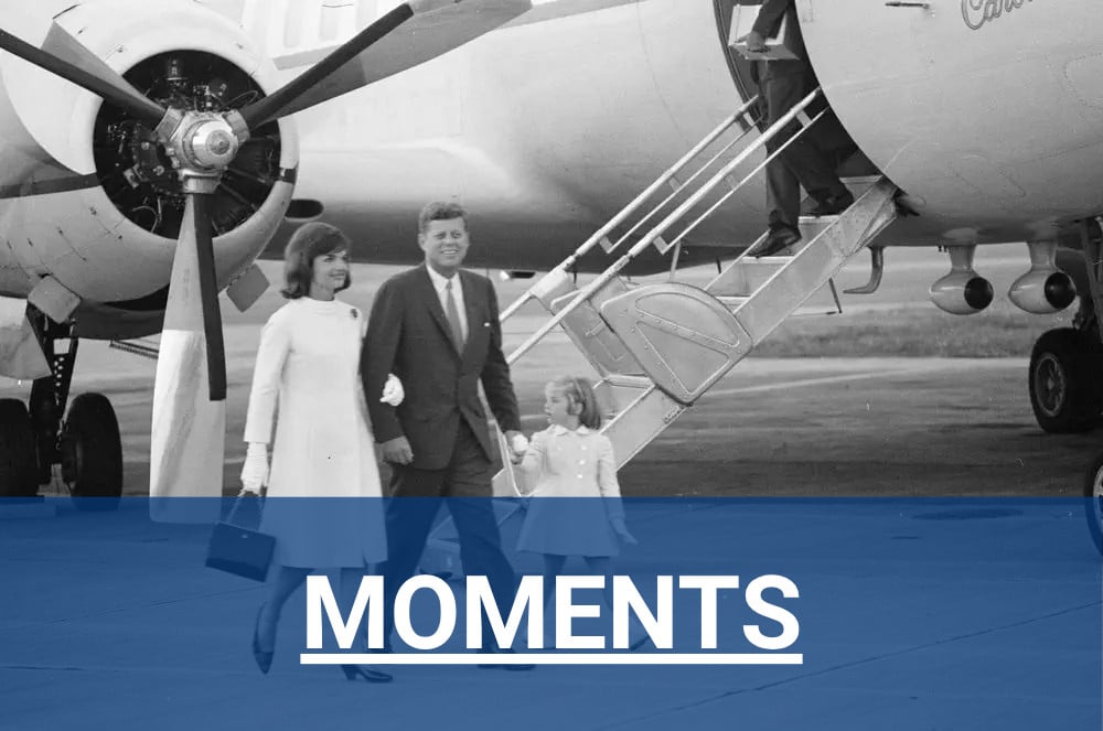 Arrival of First Lady Jacqueline Kennedy (JBK) & Caroline Kennedy (CBK) from Italy. 1962 August 31 Robert Knudsen. White House Photographs. John F. Kennedy Presidential Library and Museum, Boston