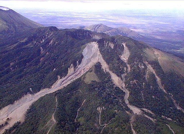 Casita volcano in western Nicaragua after a mudslide caused by Hurricane Mitch. Public Domain.