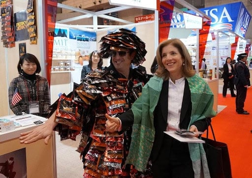 Brian Levin, Perky Jerky “Chairman of the Herd”, U.S. Ambassador to Japan Caroline Kennedy celebrate the return of U.S. beef products to Japan in 2015.